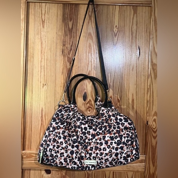 Betsey Johnson XL Gym Bag Leopard Print Weekend Duffel Overnight Travel - Picture 10 of 15